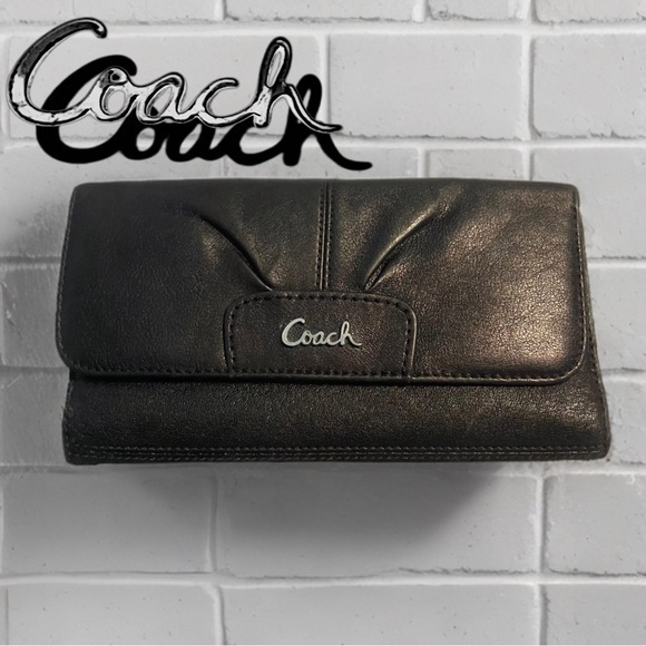 Coach Black Leather Essentials Poppy Trifold Wallet EUC - Picture 1 of 10